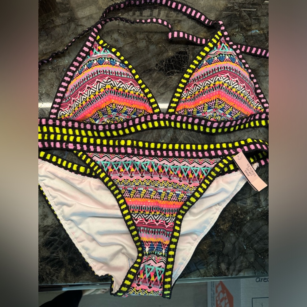 NWT Victoria secret bikini set